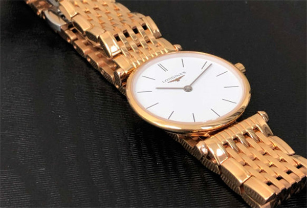 浪琴手表外观有划痕解决技巧集锦(图) 浪琴手表外观有划痕解决技巧集锦(图)