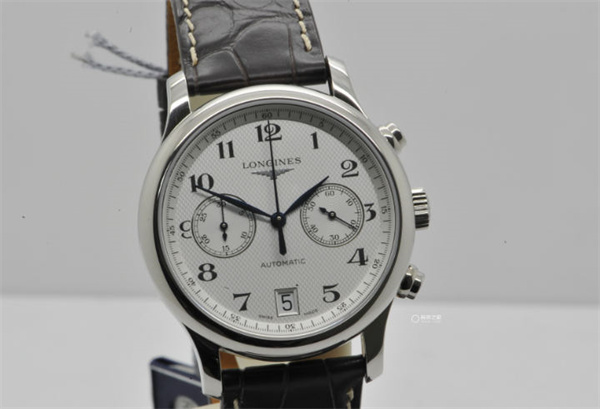 浪琴腕表表带太紧处理方法推荐(图) 浪琴腕表表带太紧处理方法推荐(图)